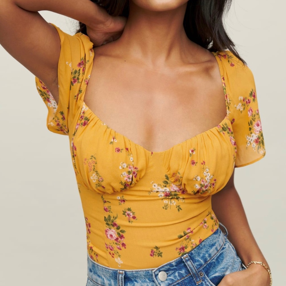 NEW Reformation Ambrose Top Size 8 US Yellow Floral